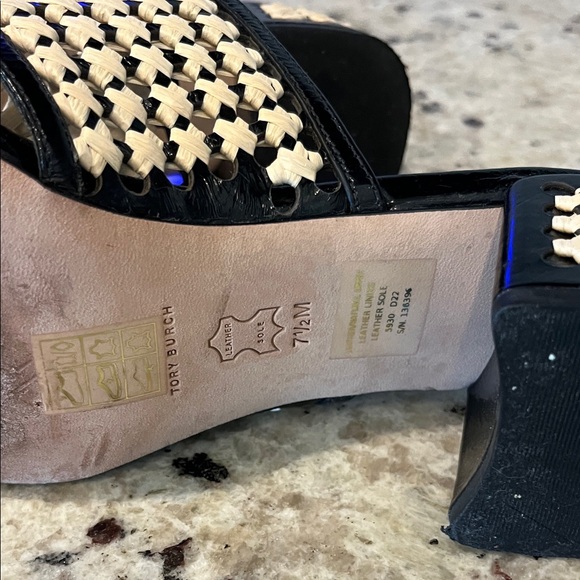 Tory Burch Black and Cream Checkered sandals - Picture 10 of 13
